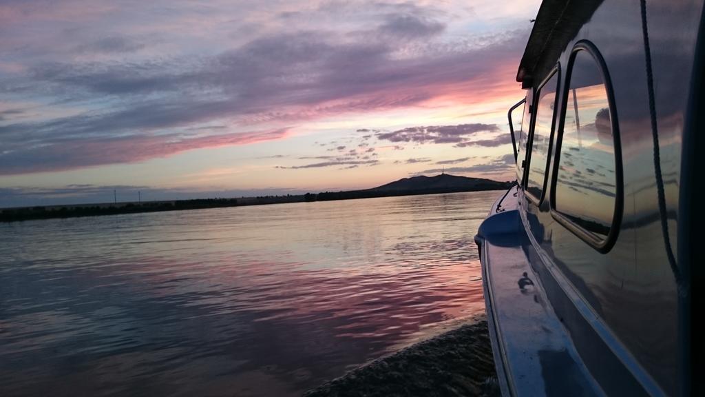 Delta Pontoon Hotel Mahmudia Luaran gambar